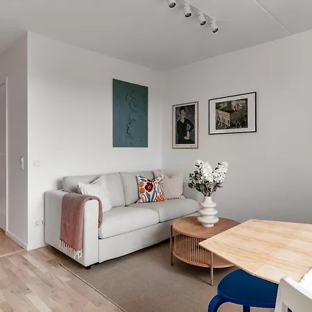 Cosy Urban Home In Stockholm Exterior photo